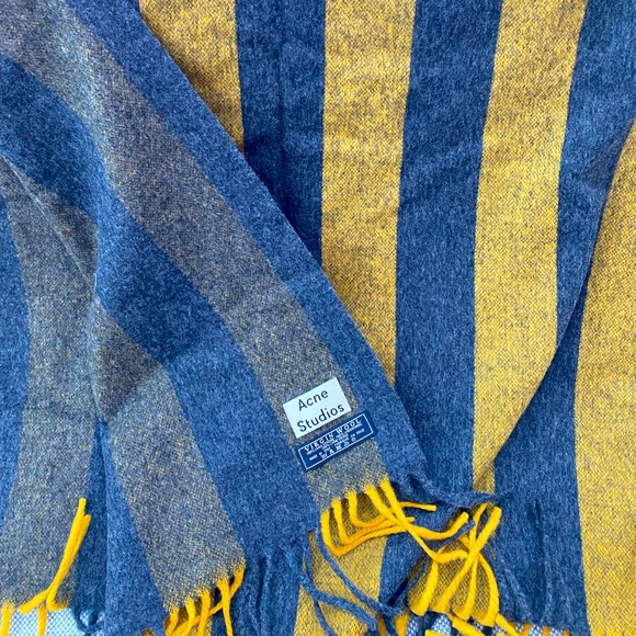 Brand New Acne Studios Virgin Wool Scarf - Picture 3 of 4